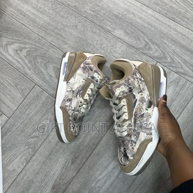 Nike Air Jordan 3 "Realtree Camo" Sneaker,