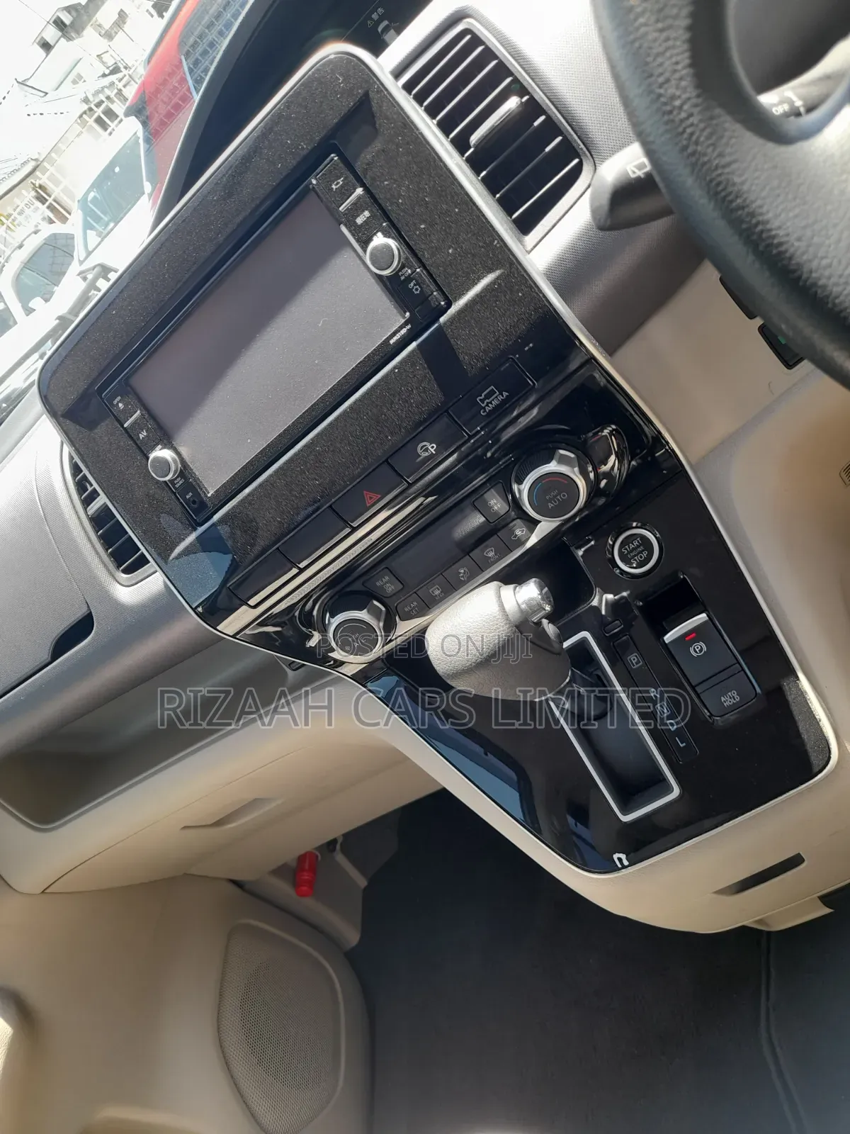 Nissan Serena 2019 Gray