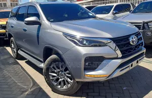 Toyota Fortuner 2.4 D AWD 2020 Silver