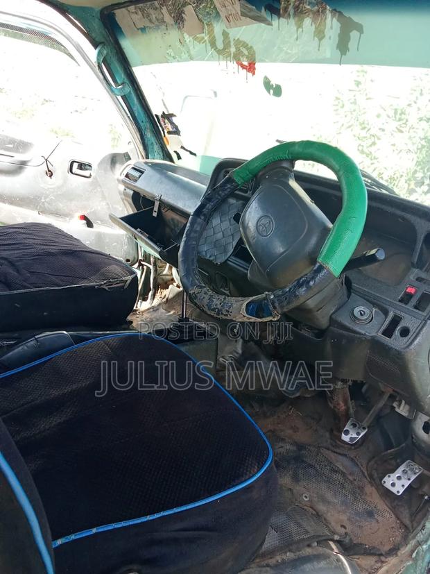Toyota HiAce 2008 White - thumbnail 6