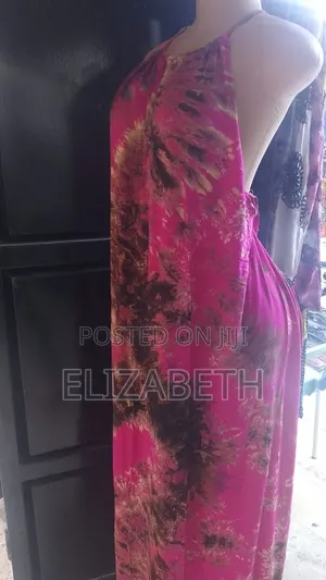 Backless Dera