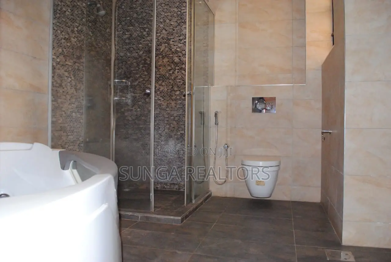 5bdrm House in Muthangari for rent