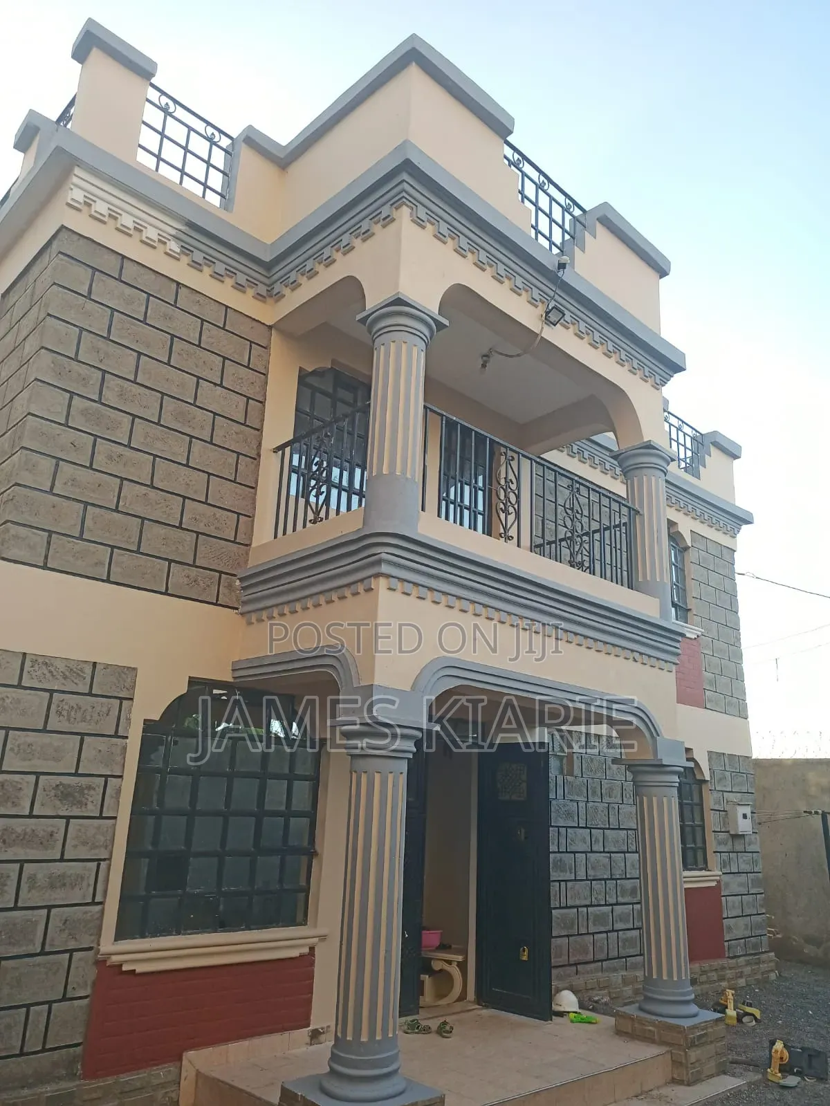 5bdrm Maisonette in Kimbo for sale