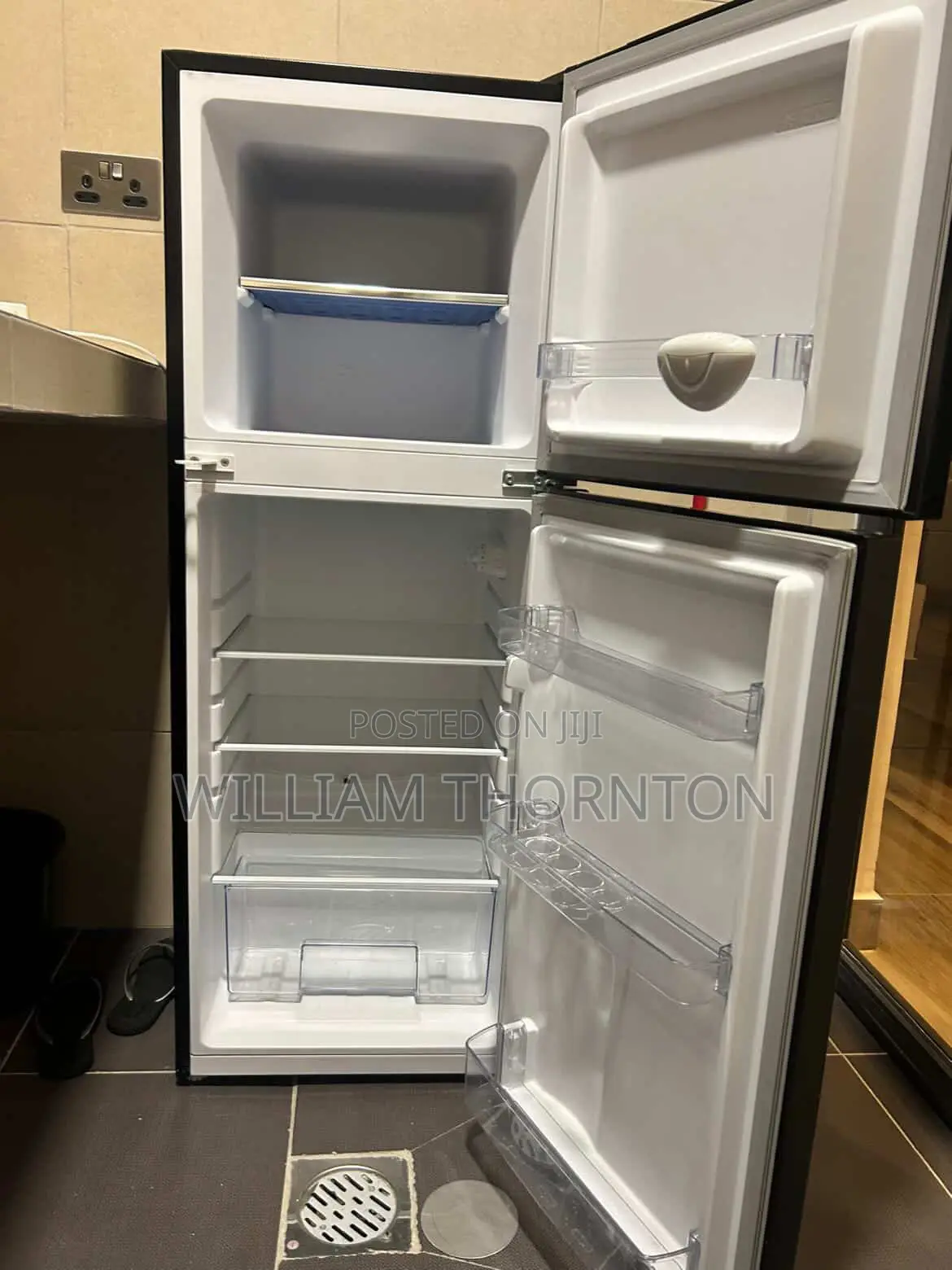 Refrigerator Mika