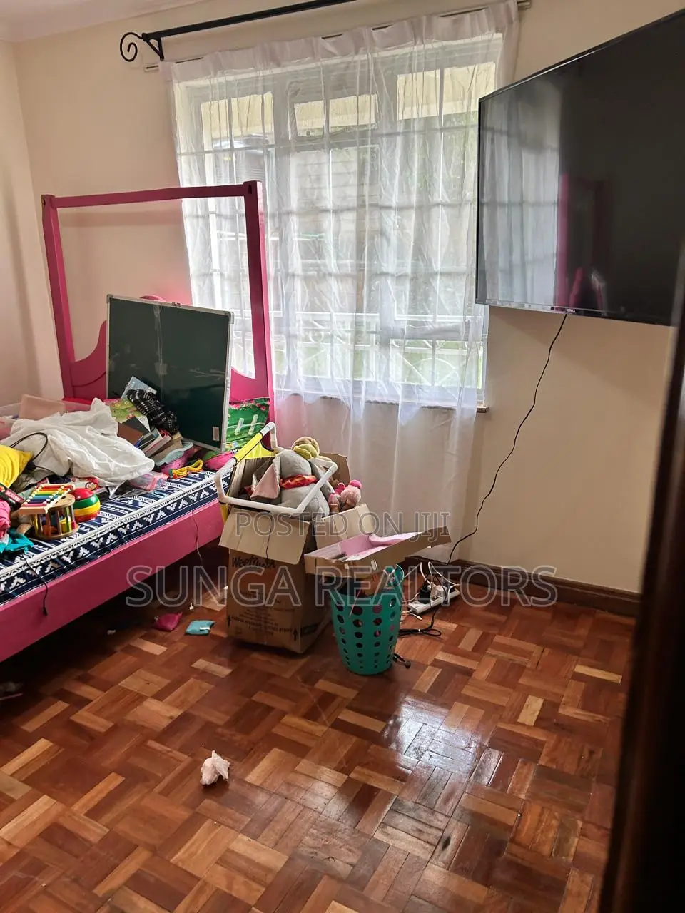 3bdrm Apartment in Riara Rd., Valley Arcade for sale