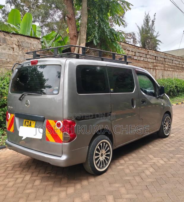 Nissan NV200 2013 Grey - thumbnail 3