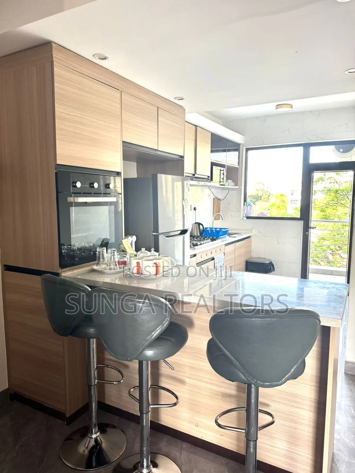 Furnished 3bdrm Apartment in Riverside Drive for rent