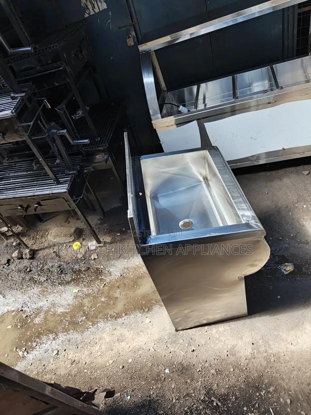 Professional Surgical Scrub Sink - main view