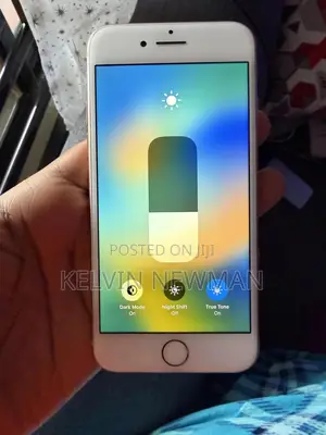 Apple iPhone 8 64 GB Gold