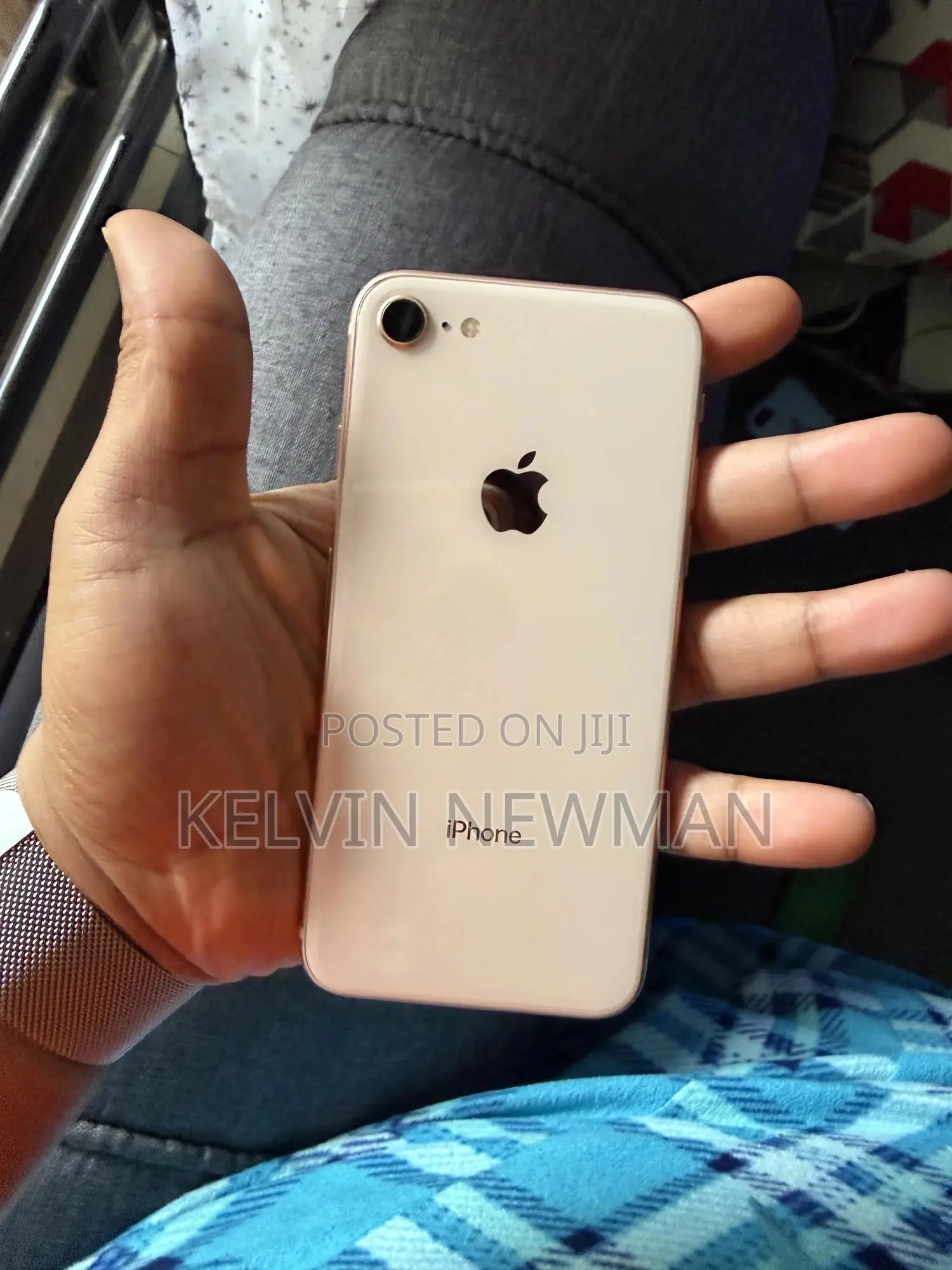 Apple iPhone 8 64 GB Gold