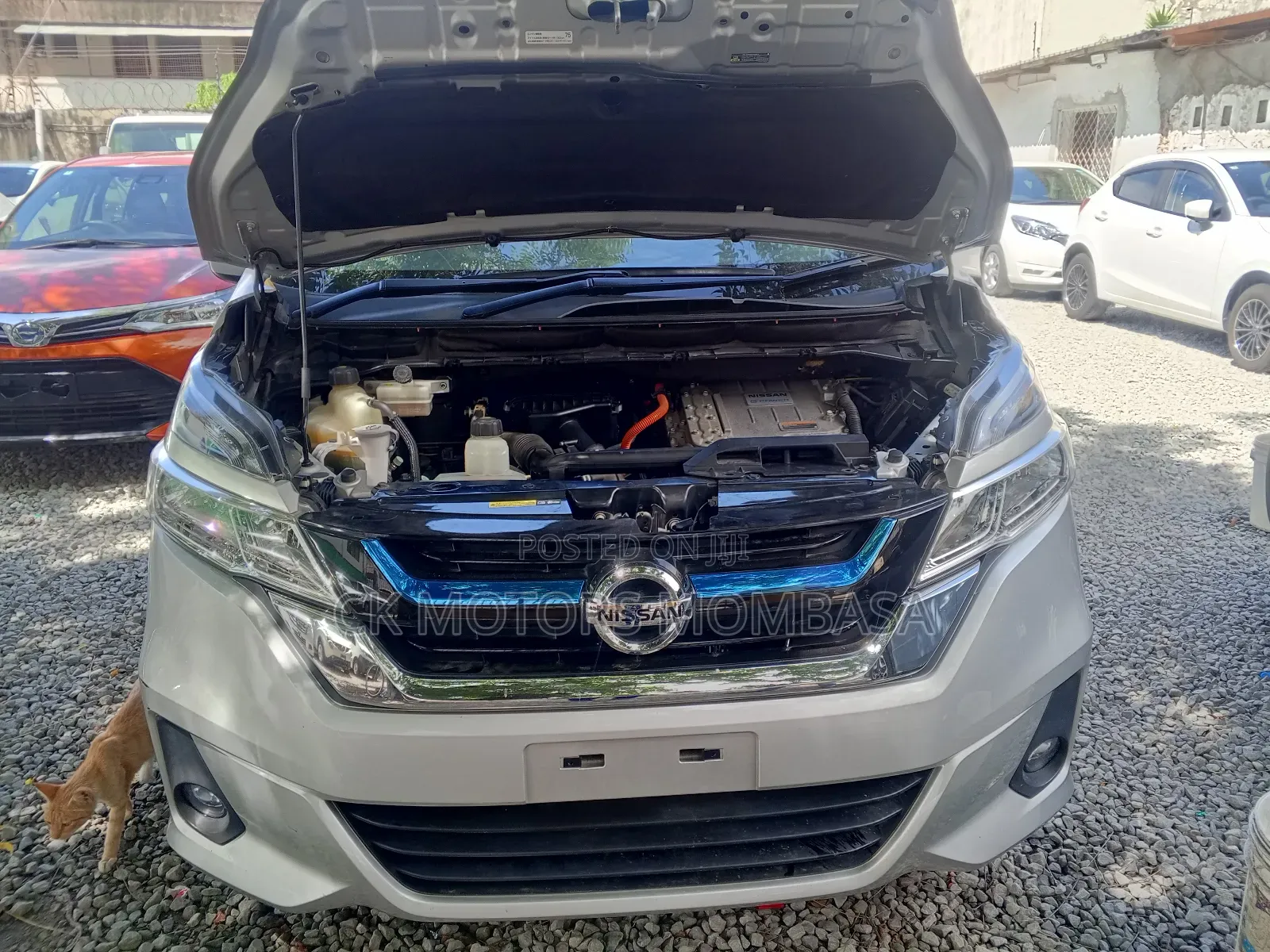 Nissan Serena 2019 Silver