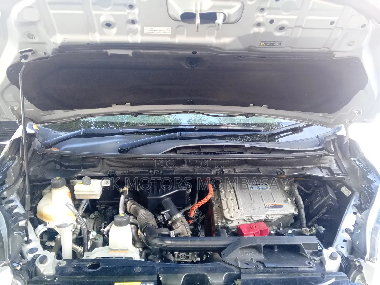 Nissan Serena 2019 Silver