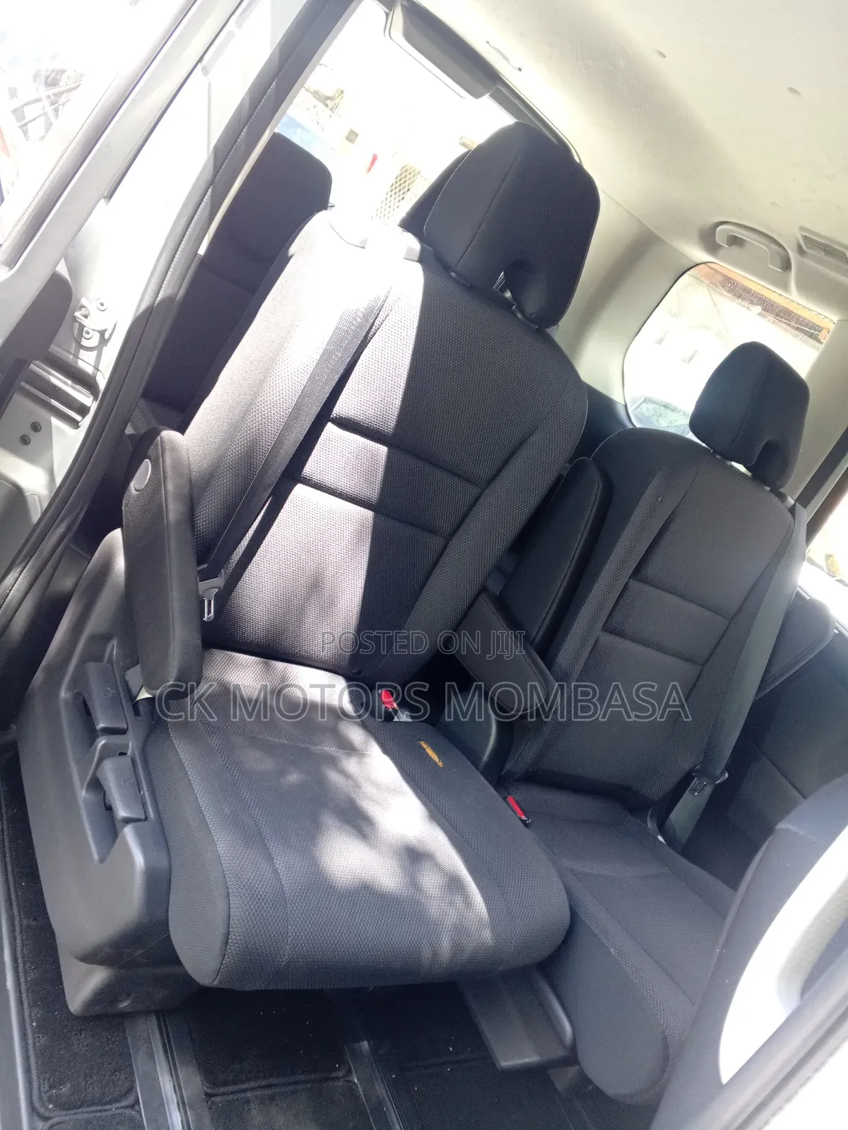 Nissan Serena 2019 Silver