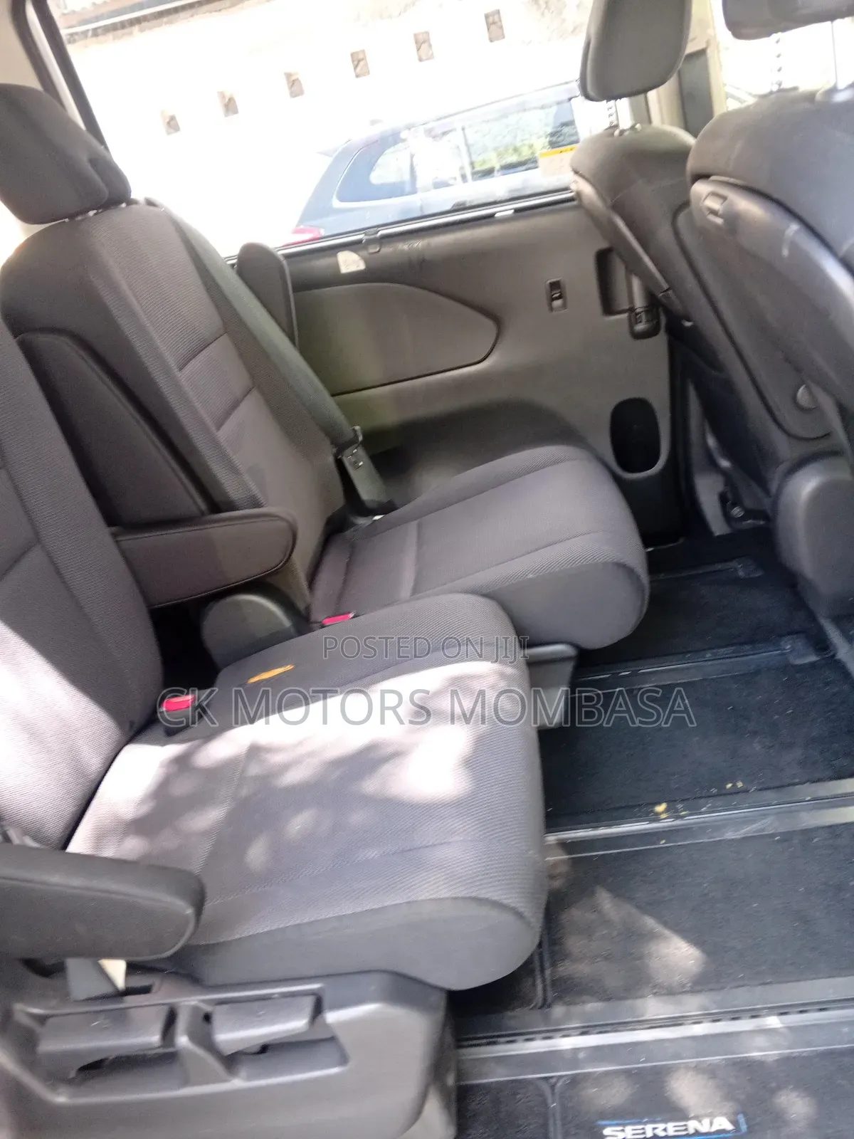 Nissan Serena 2019 Silver