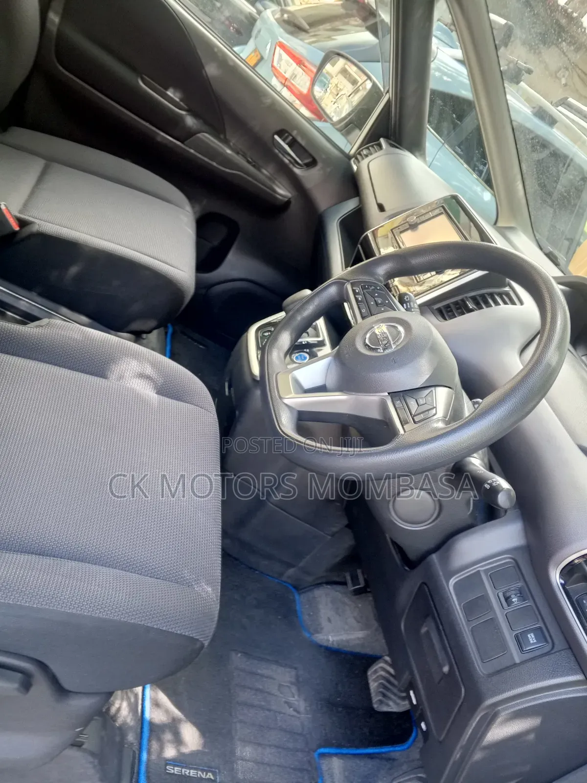 Nissan Serena 2019 Silver