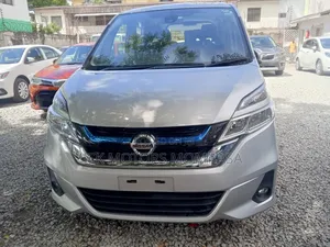 Nissan Serena 2019 Silver