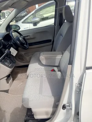 Toyota Passo 2019 White