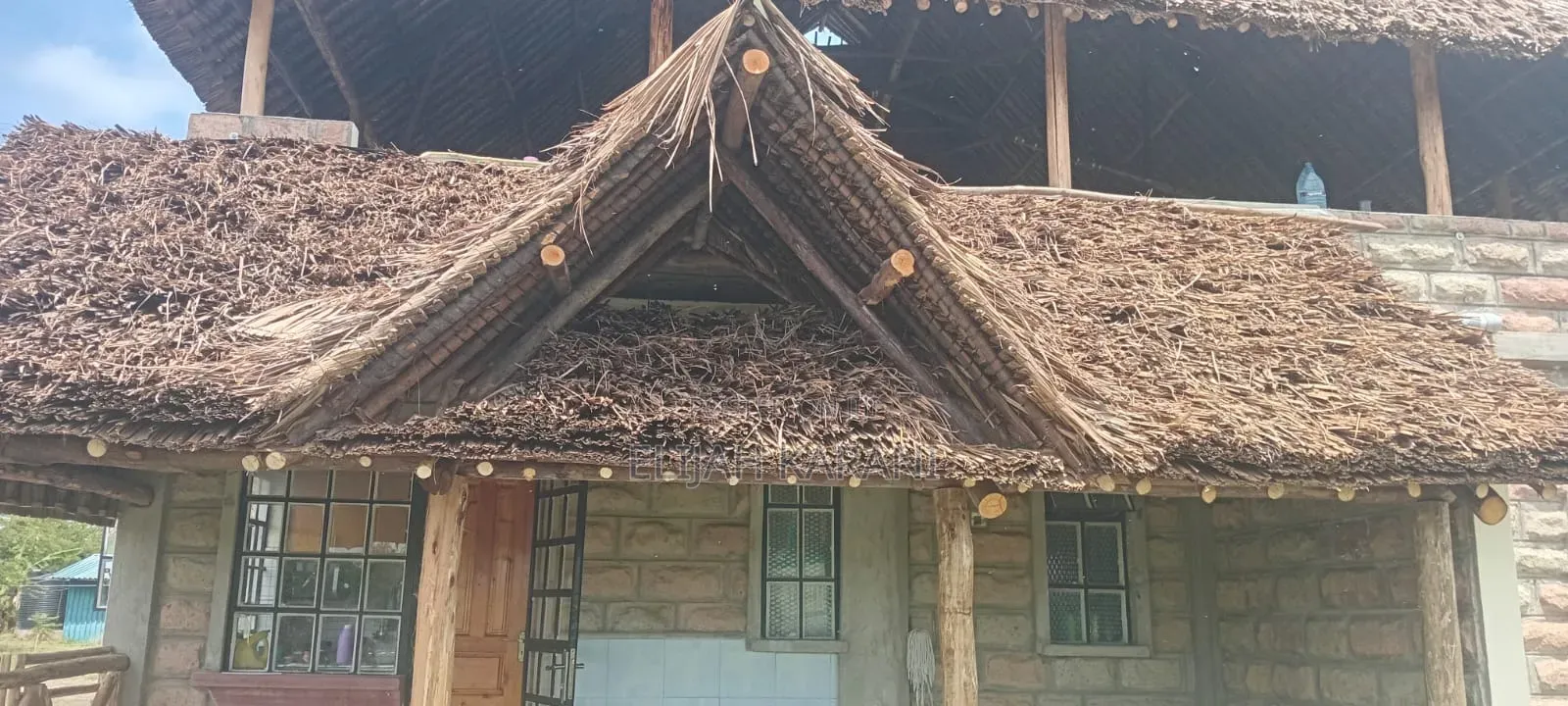 Makuti Roofing Dacor