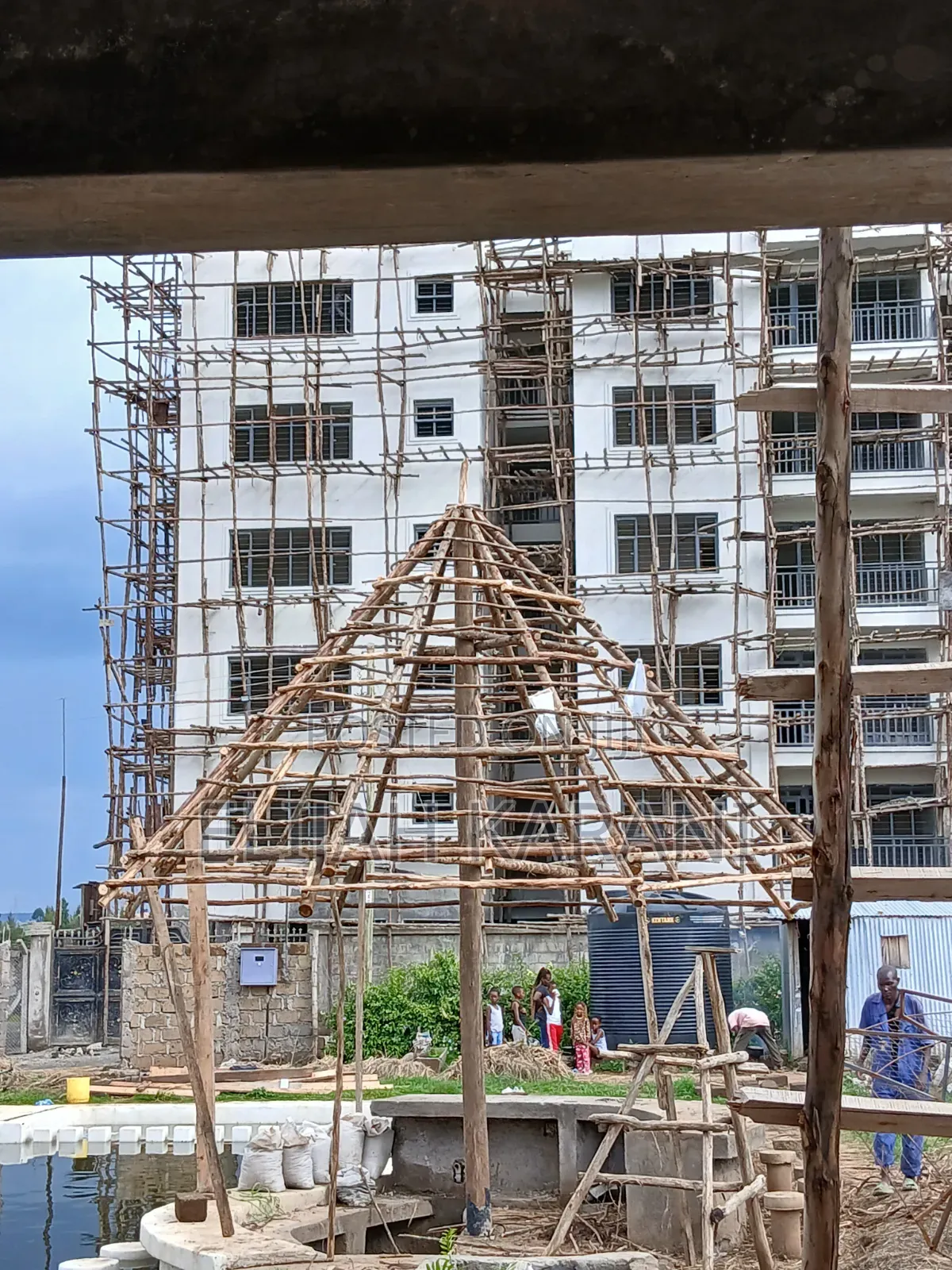 Makuti Roofing Dacor