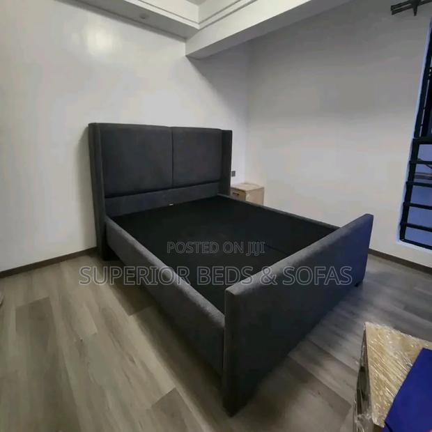 Black Bed Size 5 by 6 - main view