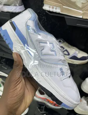 New Balance 550