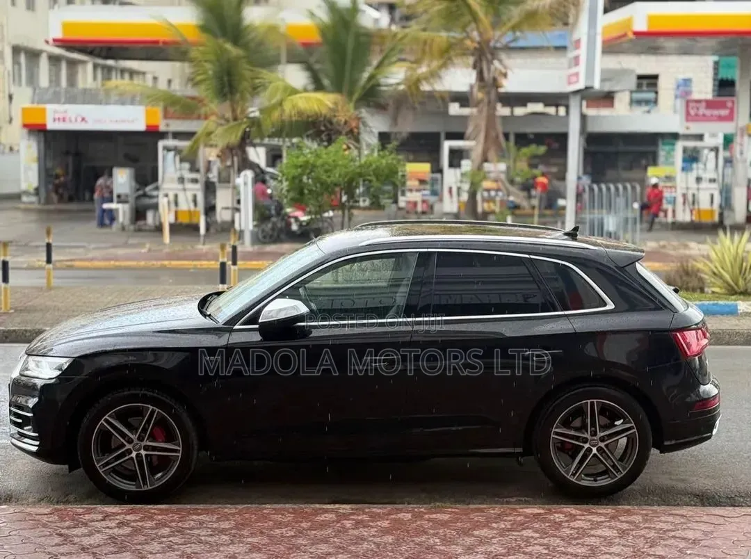 Audi SQ5 3.0T Premium Plus AWD 2019 Matt Black