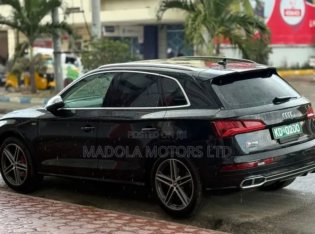 Audi SQ5 3.0T Premium Plus AWD 2019 Matt Black