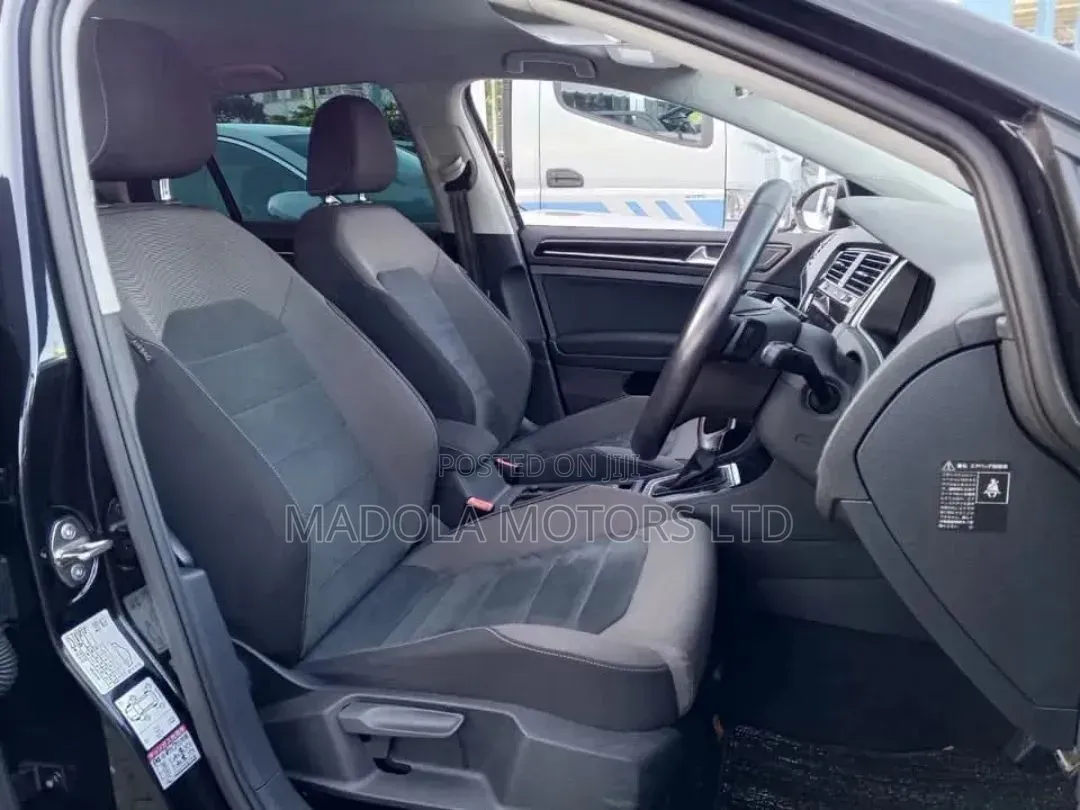 Volkswagen Golf 1.4T S FWD 2019 Black