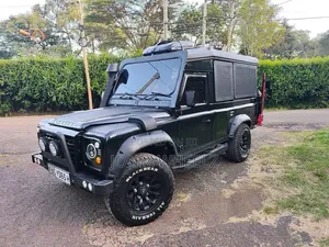 Land Rover Defender 2004 Black