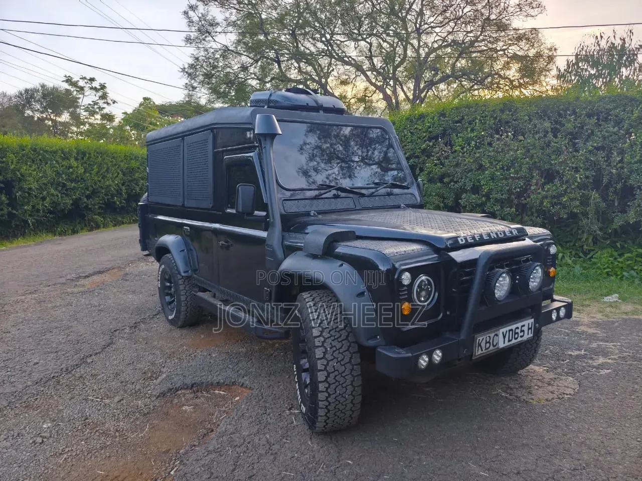 Land Rover Defender 2004 Black