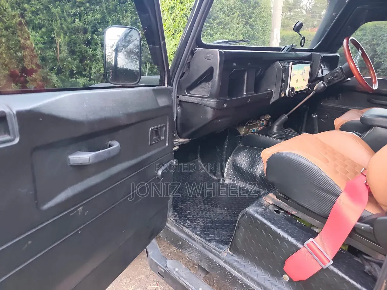 Land Rover Defender 2004 Black