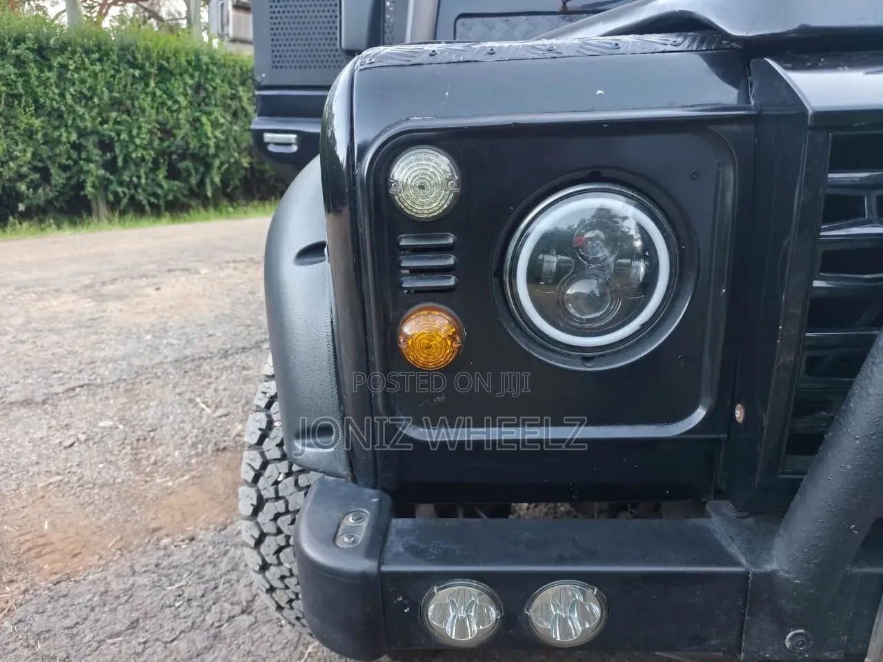Land Rover Defender 2004 Black