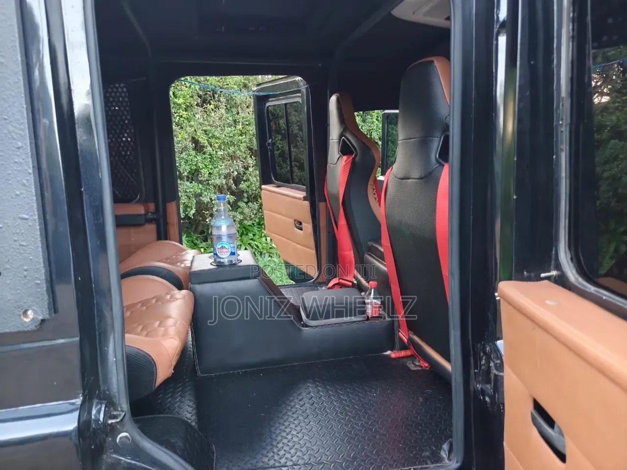 Land Rover Defender 2004 Black