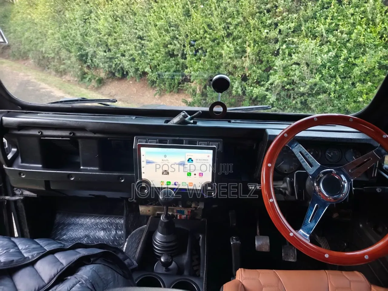 Land Rover Defender 2004 Black