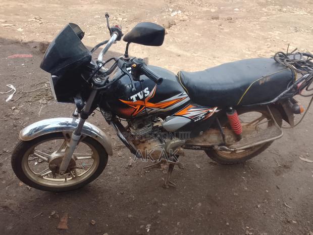 TVS HLX Plus ES 2019 Black - thumbnail 6
