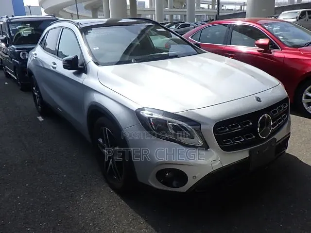Mercedes-Benz GLA 250 2019 Silver