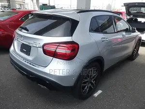 Mercedes-Benz GLA 250 2019 Silver