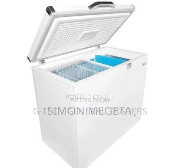 Color White Ramtons 140l Freezer