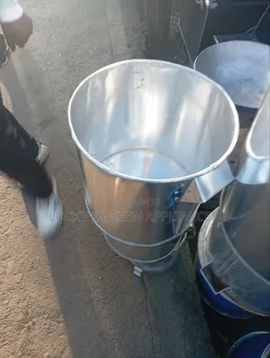 Aluminium Deep Sufuria Finty Litres.