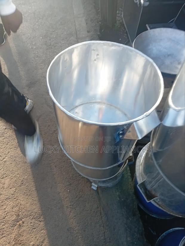 Aluminium Deep Sufuria Finty Litres.