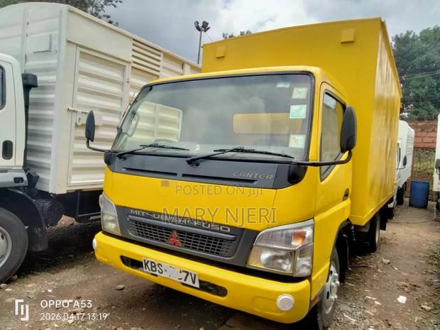 Mitsubishi Canter Truck - thumbnail 3