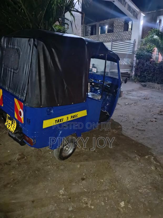 Piaggio Scooter 2018 Blue