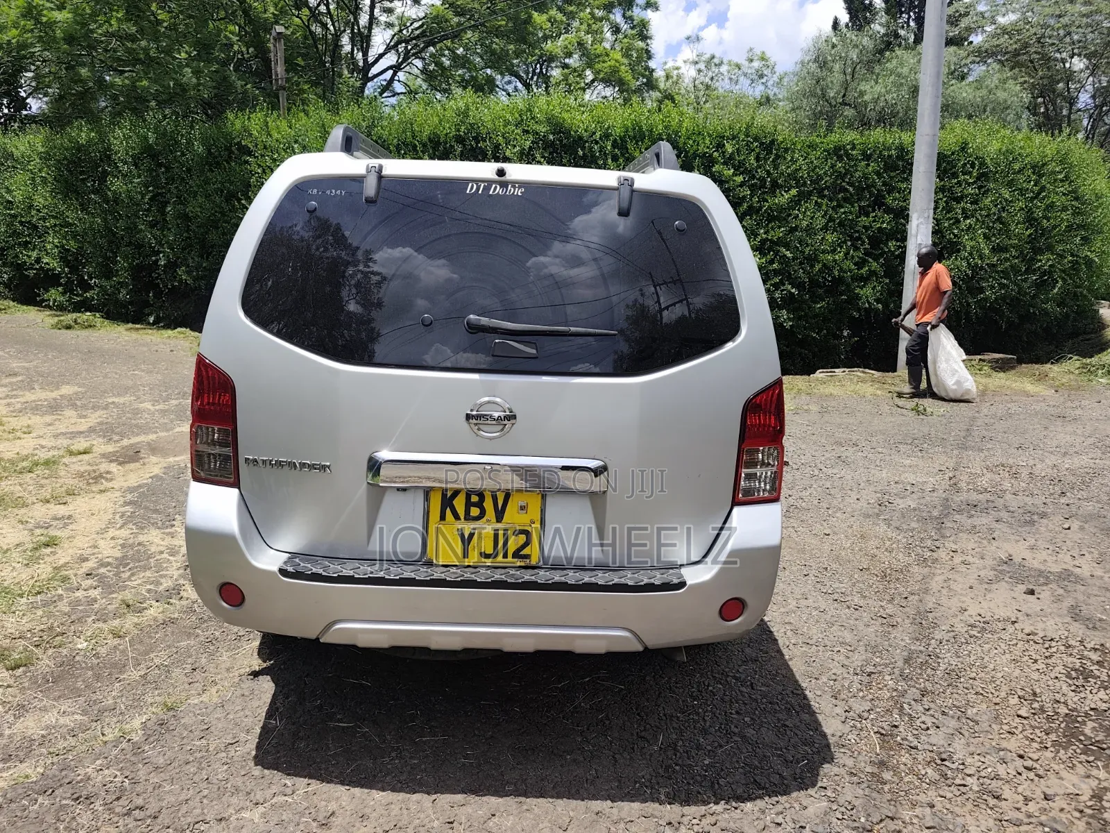 Nissan Pathfinder 2013 Silver