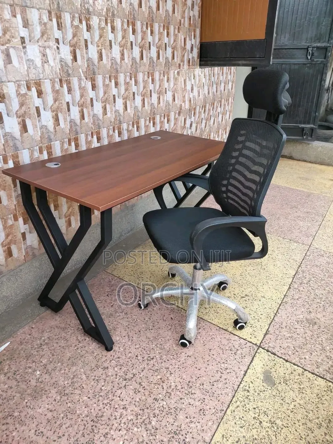 Modern Office Table and Chair
