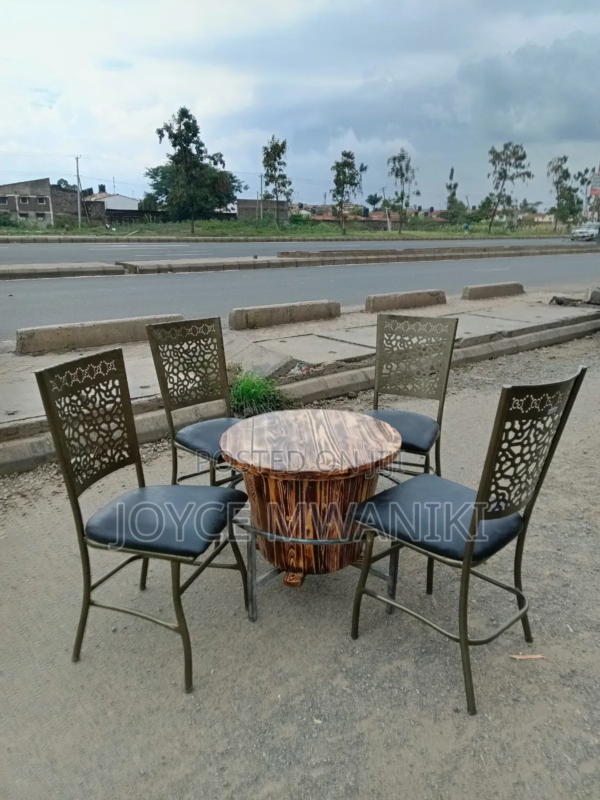 Restaurant Set, With Barrel Low Table 