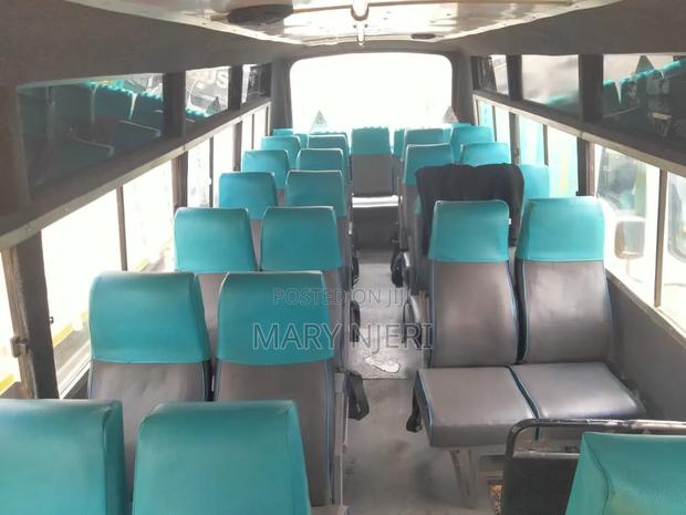 Isuzu Executive Bus 2008 Yellow - thumbnail 5