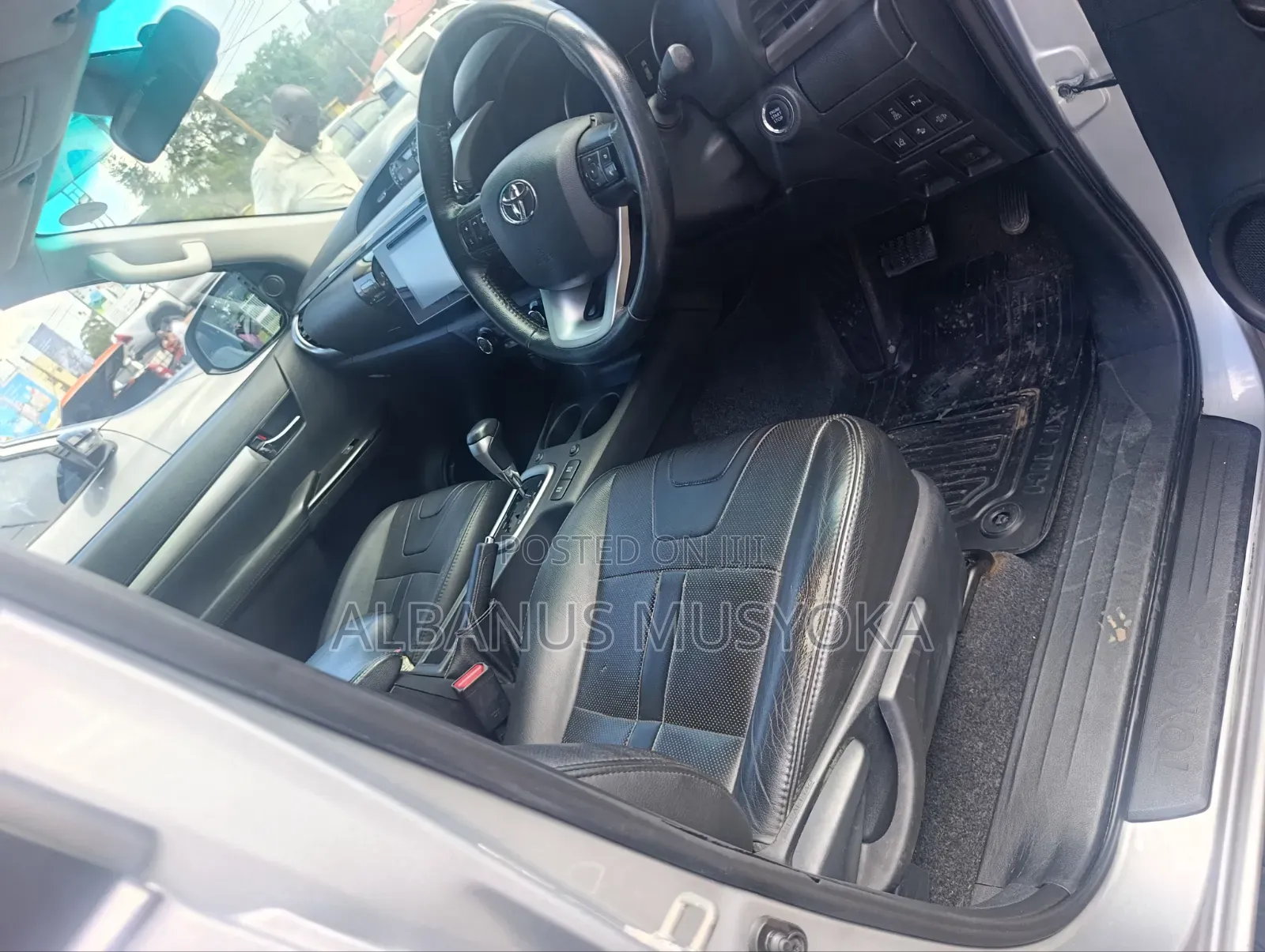 Toyota Hilux 2019 Silver