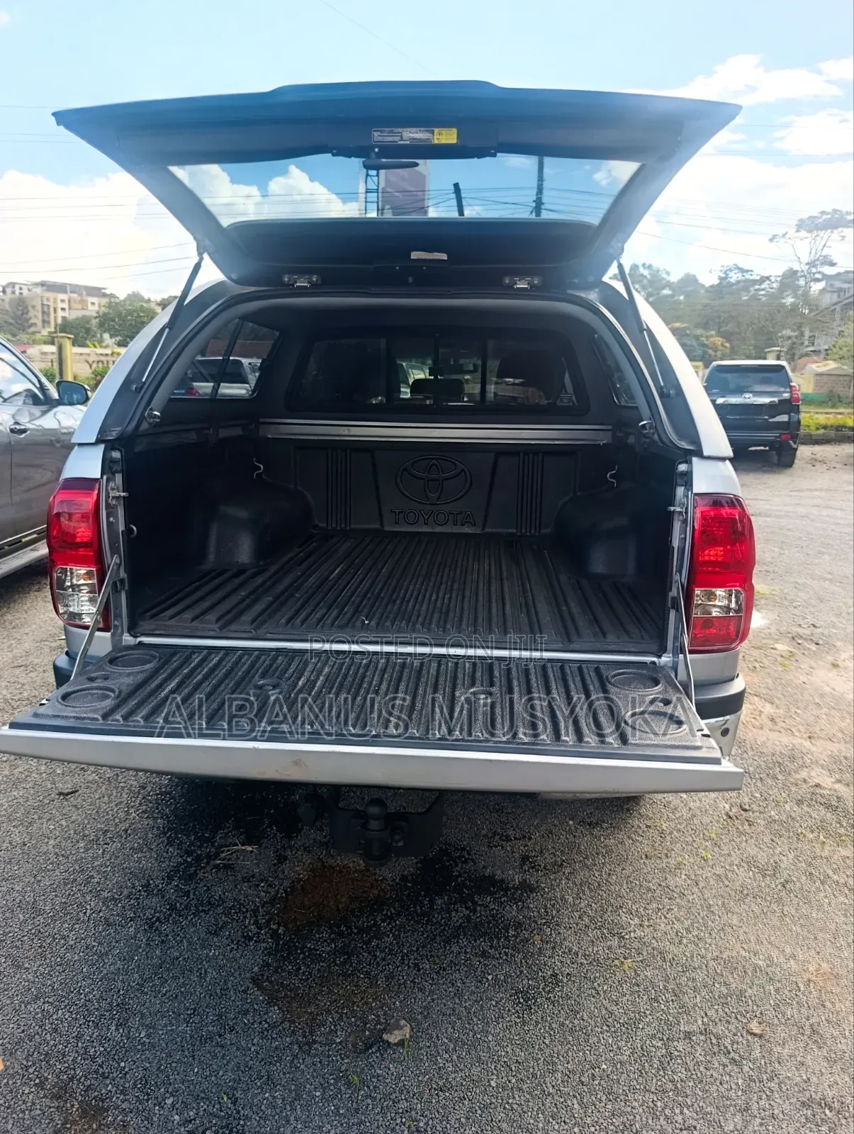 Toyota Hilux 2019 Silver