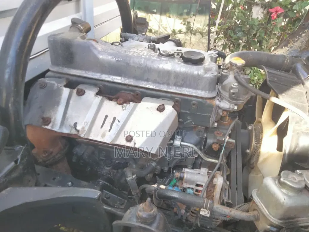 Mitsubishi Canter, 4d32 Truck