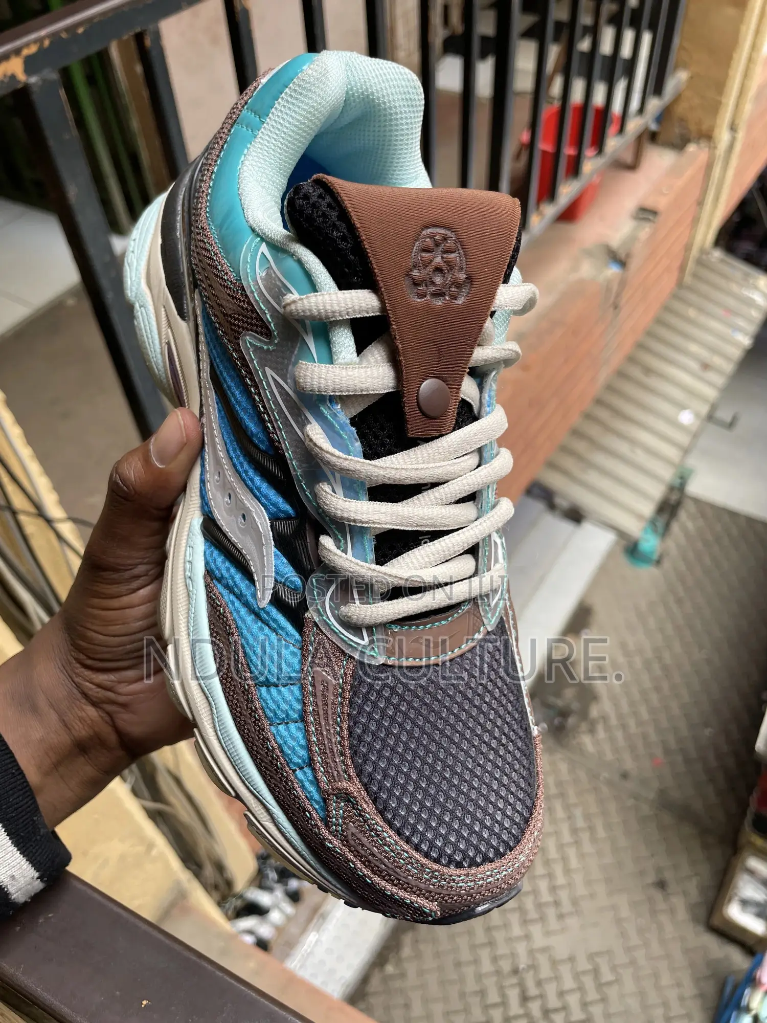 Saucony Pro Grid Omni 9